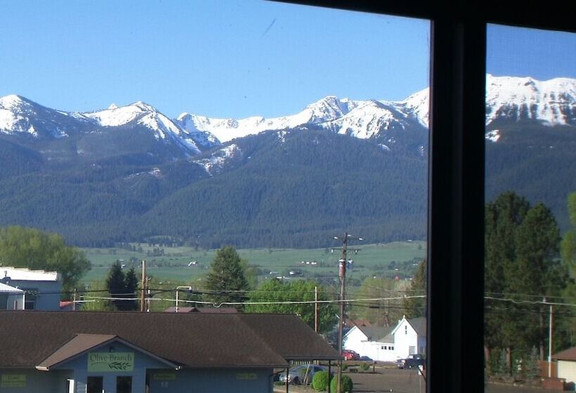 فندق Wilderness Inn