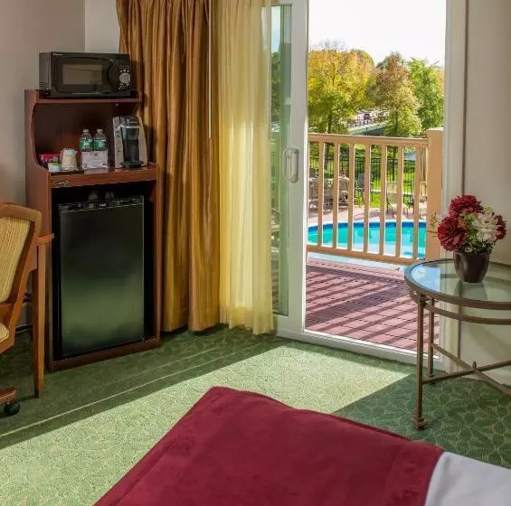 בית מלון כפרי University Inn Academic Suites