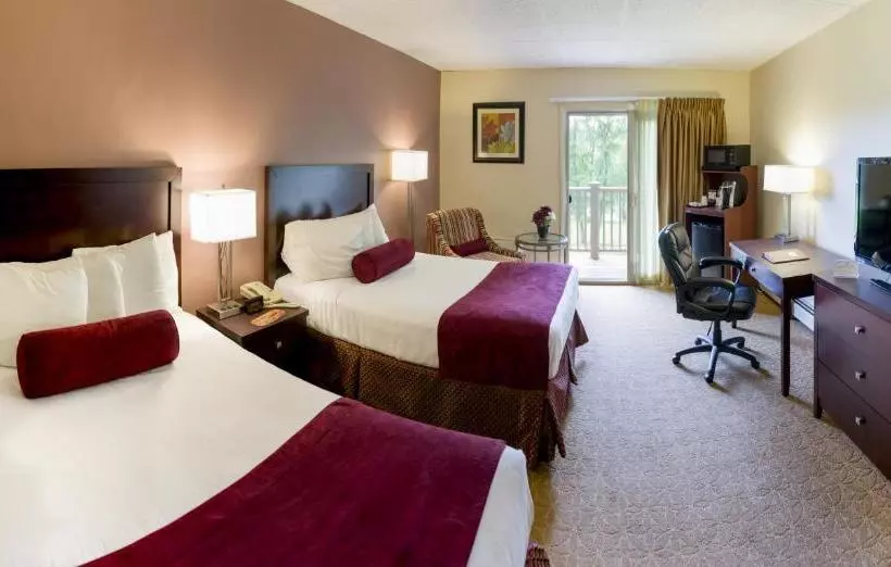 בית מלון כפרי University Inn Academic Suites