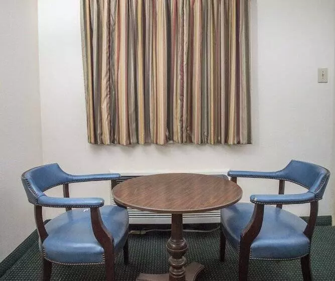 Motel 6 Sandersville, Ga