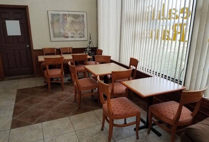 فندق Western Inn South