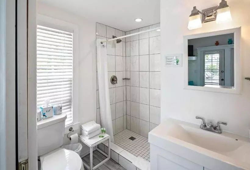 Hotelli Wicker Guesthouse