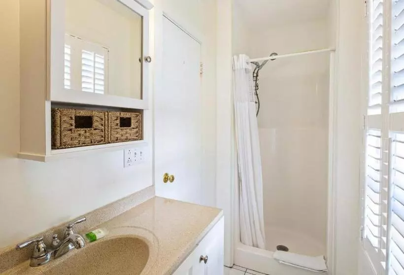 Hotelli Wicker Guesthouse