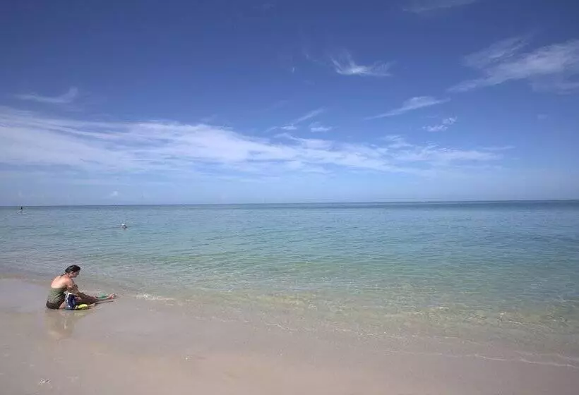 Vanderbilt Beach Resort