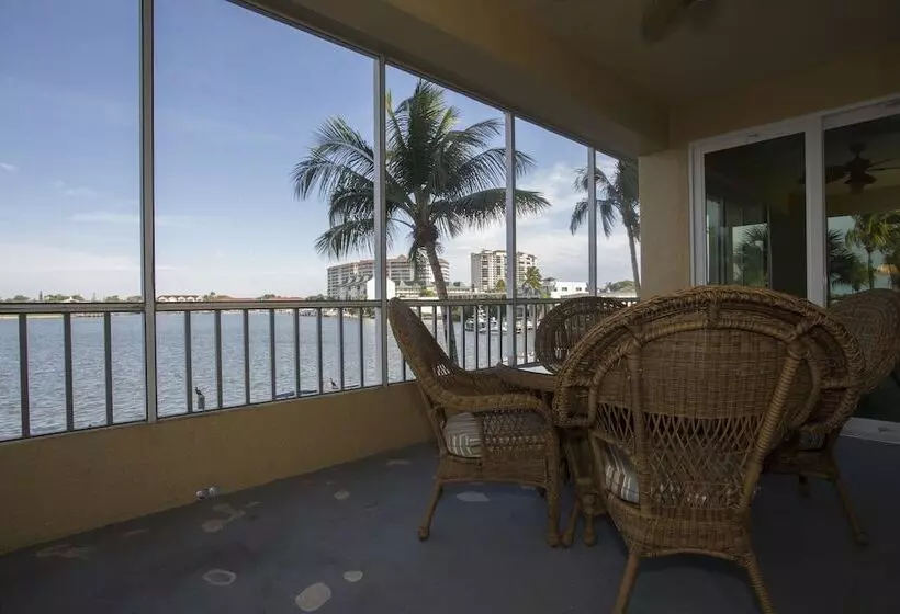 Vanderbilt Beach Resort