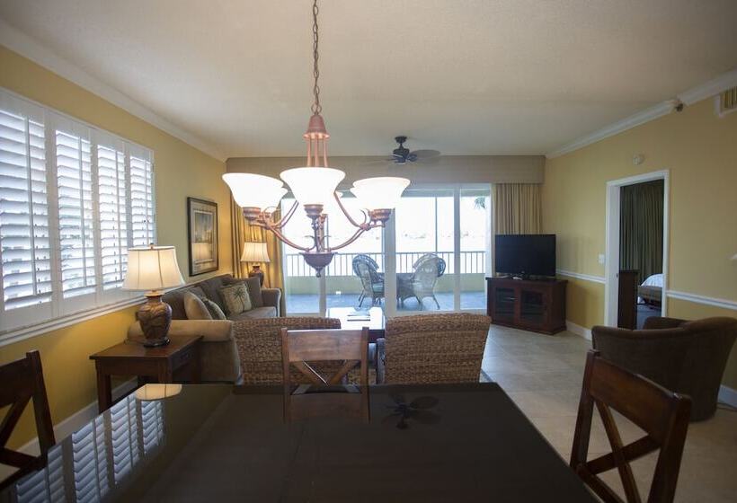 Vanderbilt Beach Resort