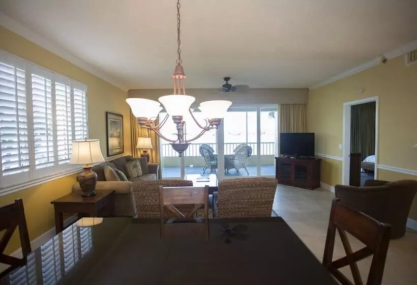 Vanderbilt Beach Resort