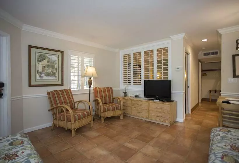 Vanderbilt Beach Resort