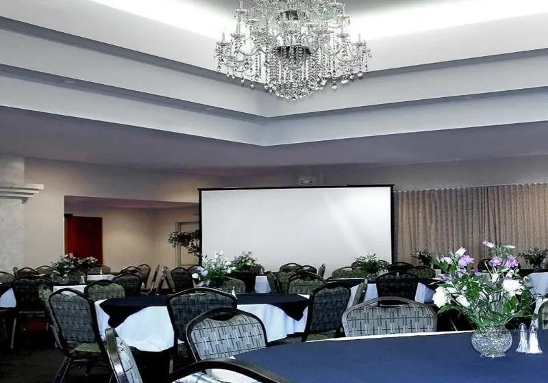 Wedgewood Resort