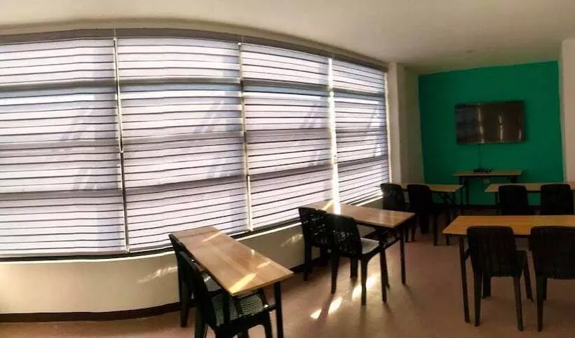 هاستل Kampotel Davao