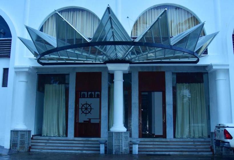 فندق Captain S Marina