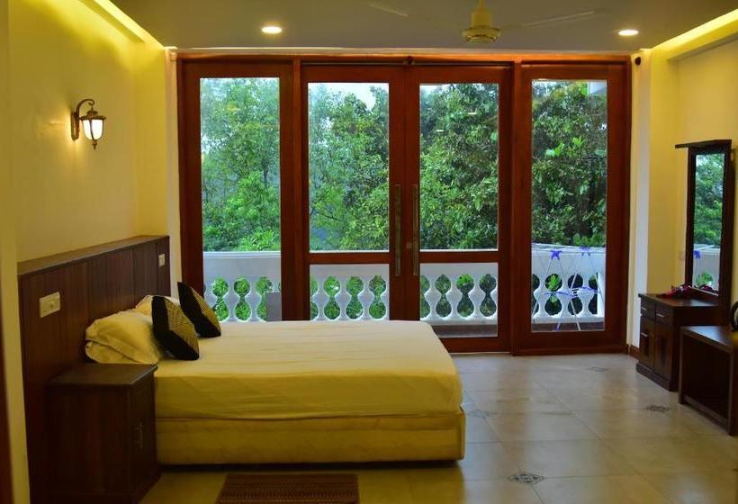 فندق Captain S Marina