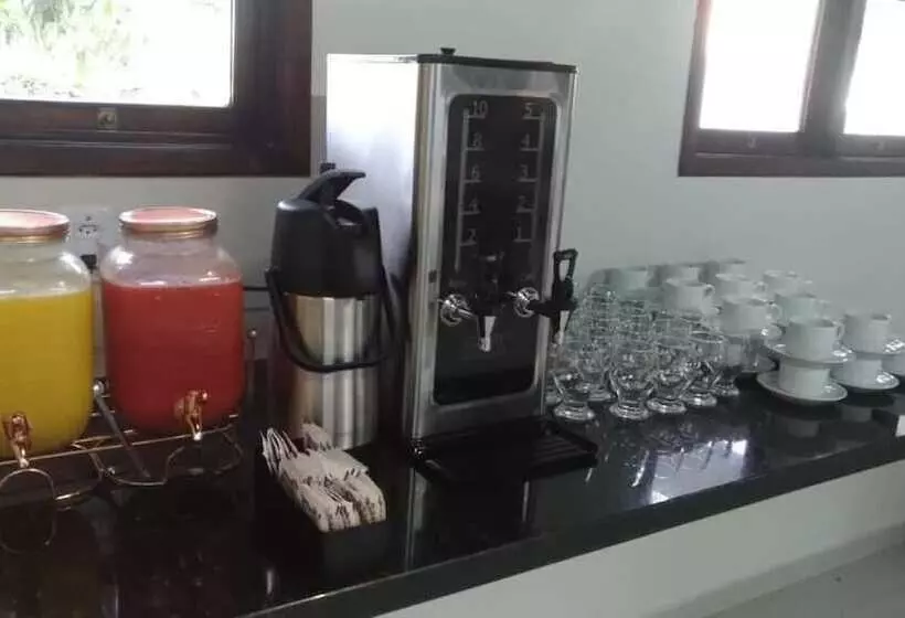 ペンション Pousada Ariús
