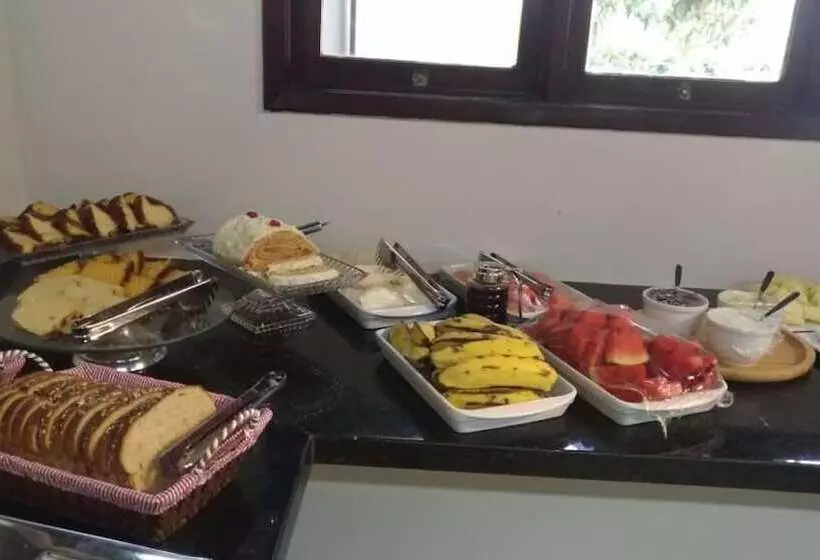 ペンション Pousada Ariús