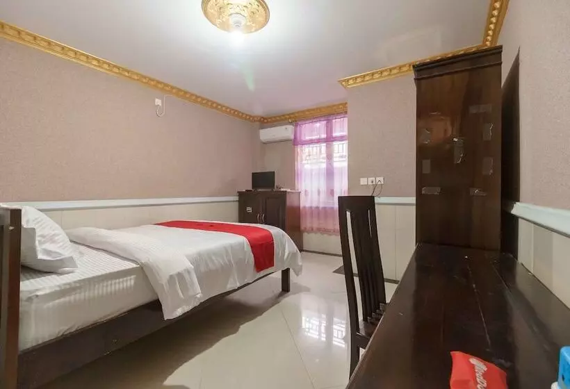 Majatalo Reddoorz Plus Syariah Near Rsup Dr. M. Djamil Padang