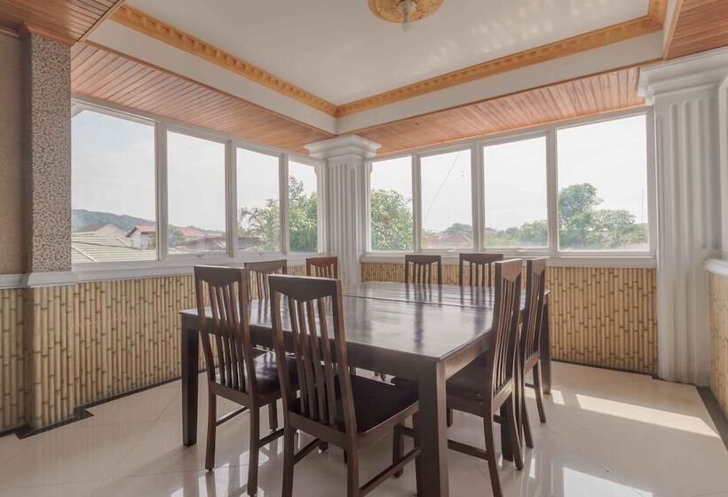 Pensjonat Reddoorz Plus Syariah Near Rsup Dr. M. Djamil Padang