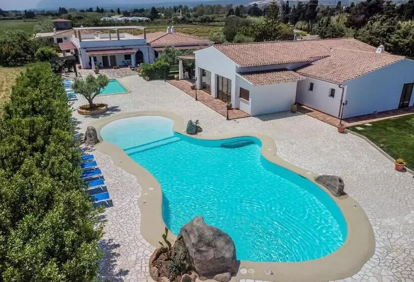 Sisula Country Hotel & Spa