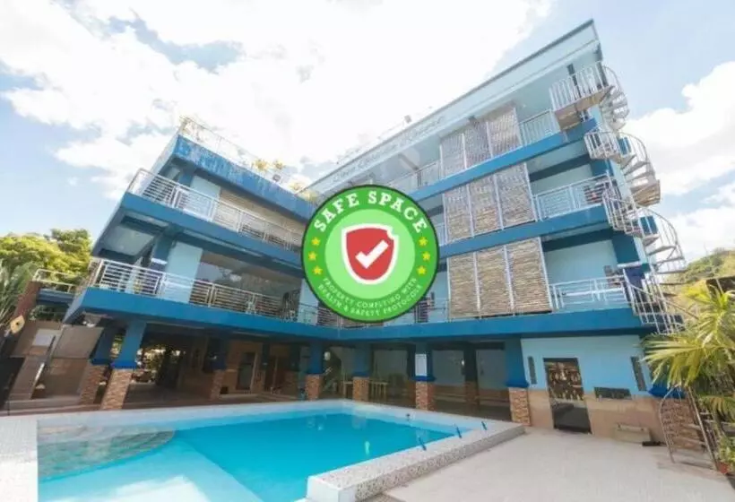 Hotelli Reddoorz Premium @ Casa Ghilda Resort Olongapo City