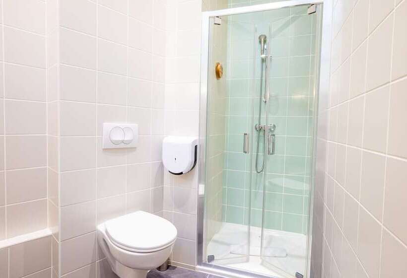 هاستل The People Marseille