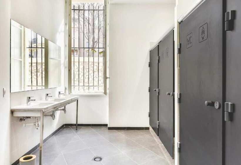 هاستل The People Marseille