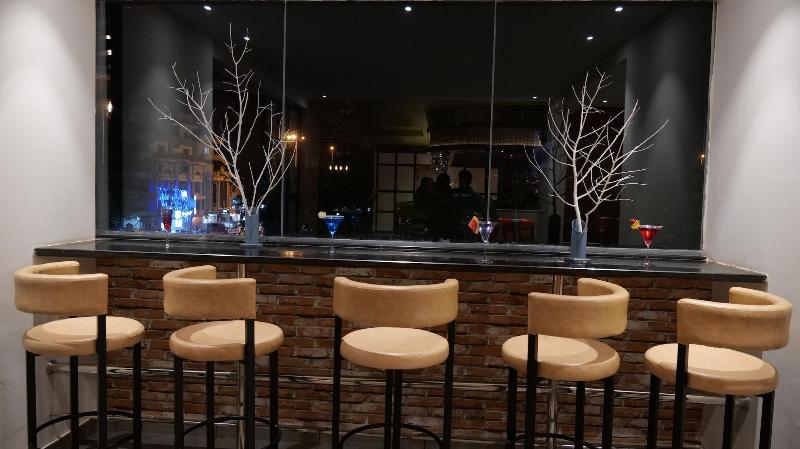 V One Hotel Ambara Elite