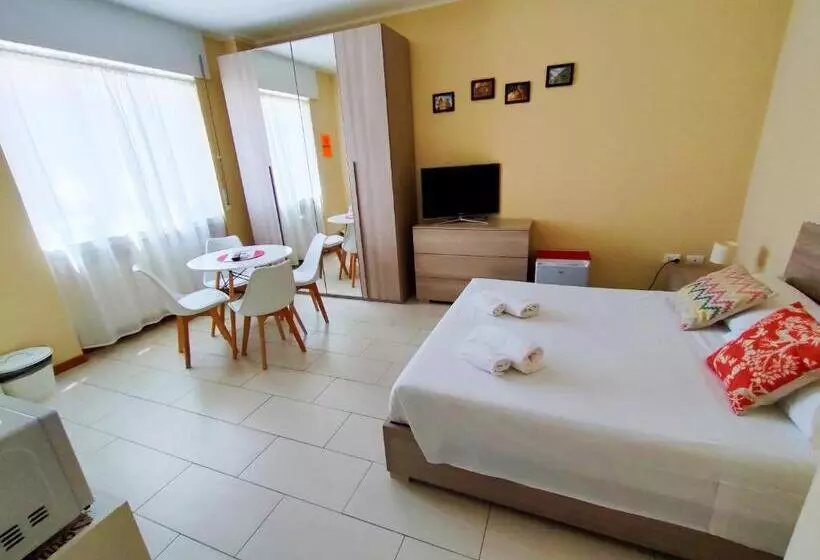 پانسیون Grab A Flat In Coroneo