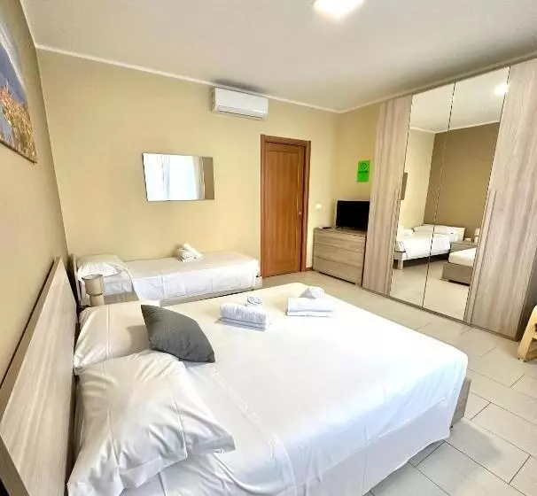 پانسیون Grab A Flat In Coroneo