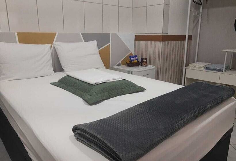 Pension Pousada Eas Suítes Internacionais 10min Gru