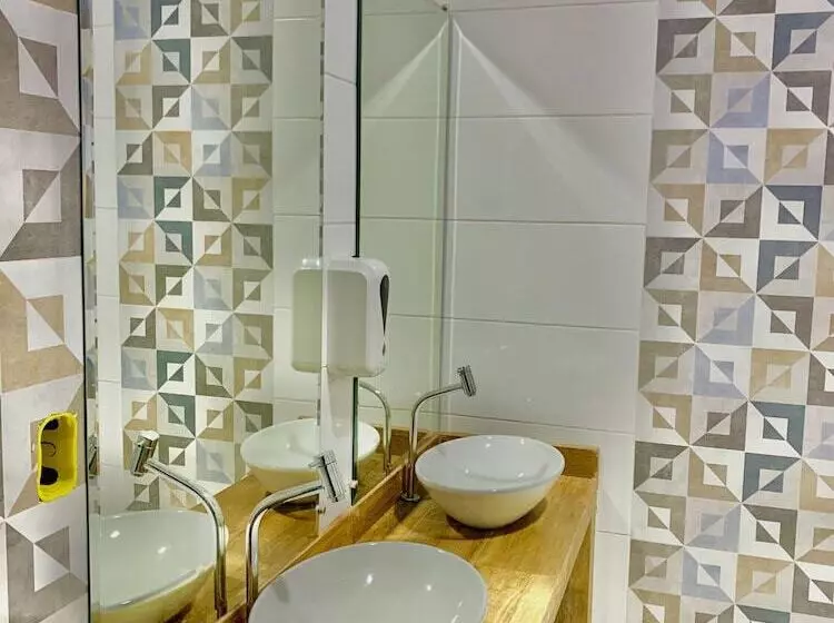 ペンション Pousada Eas Suítes Internacionais 10min Gru