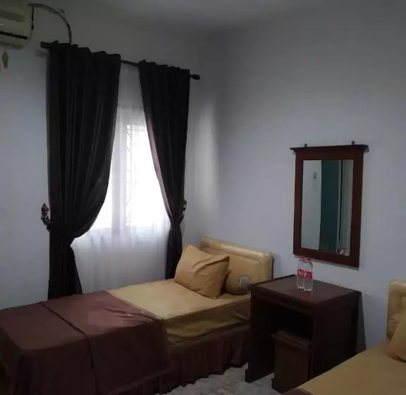 ホテル Oyo 3133 Wisma Yampi Syari Ah