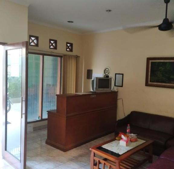 Hotel Oyo 3133 Wisma Yampi Syari Ah