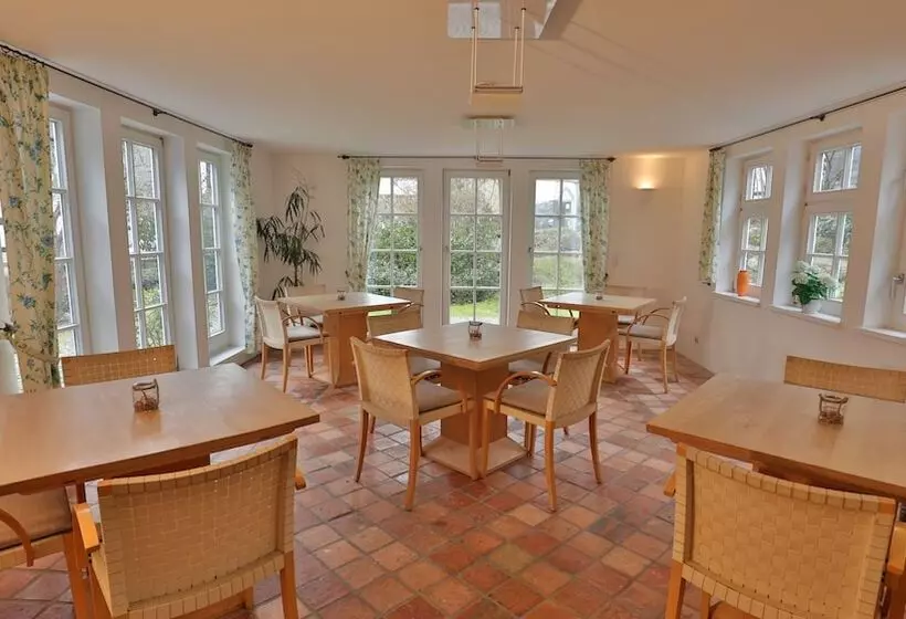 Hotelli Fiester Hannes