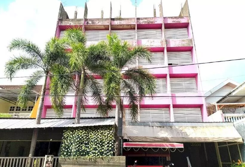 هتل Oyo 3116 Batu Putih Residence