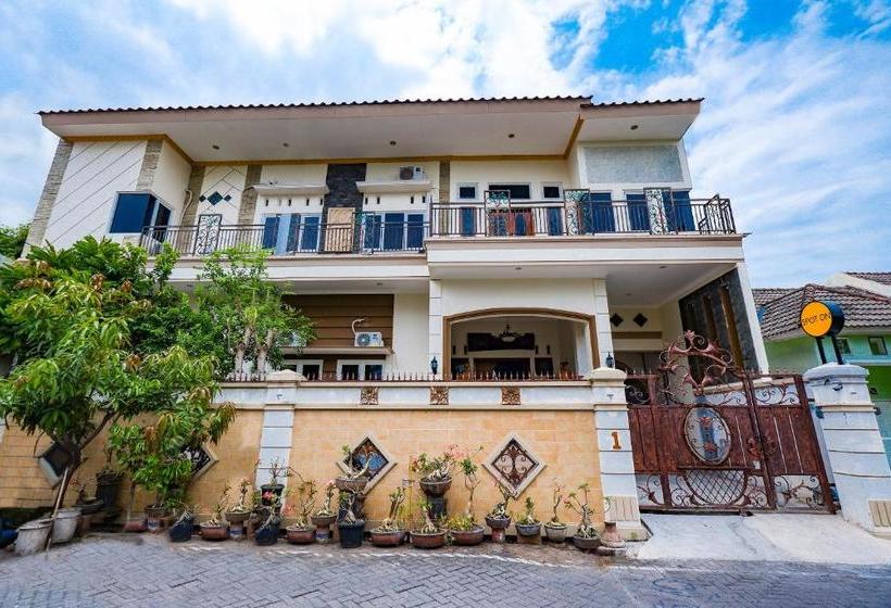 Hotell Spot On 3041 Griya One Syariah