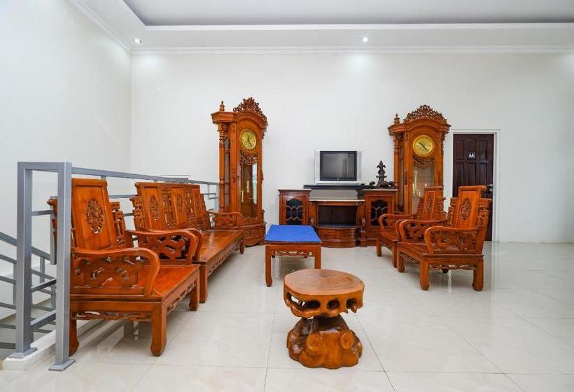 Hotell Spot On 3041 Griya One Syariah