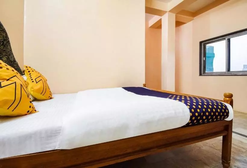 ホテル Spot On 69451 Shivam Guest House