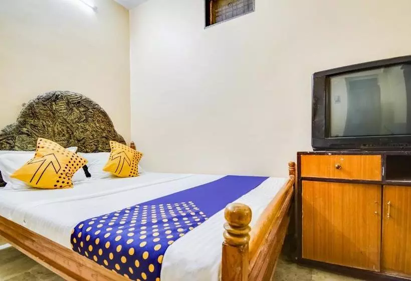 ホテル Spot On 69451 Shivam Guest House