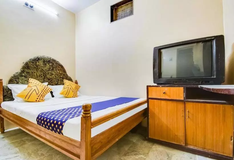 ホテル Spot On 69451 Shivam Guest House