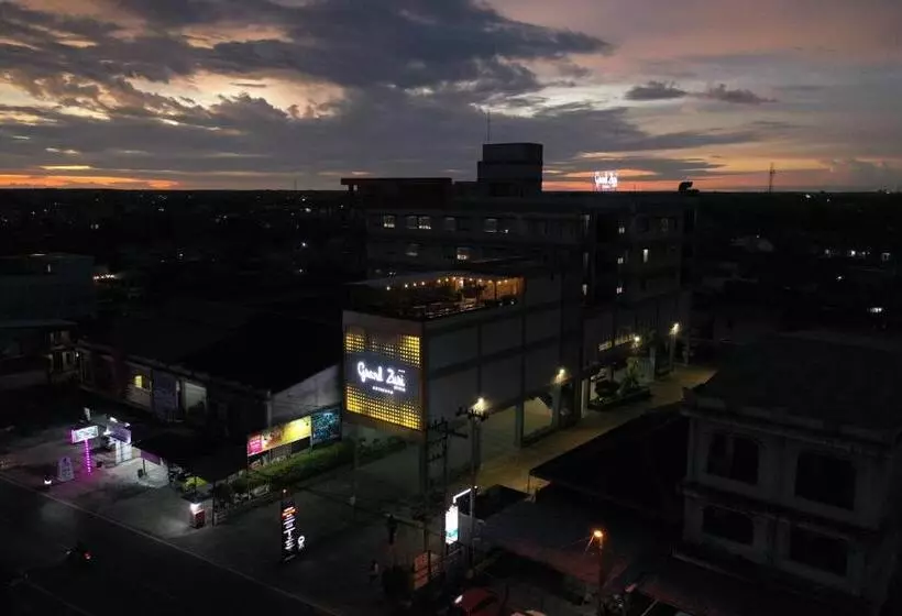 Hotelli Grand Zuri Ketapang