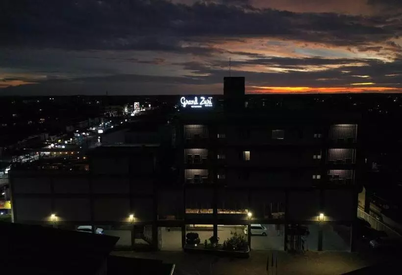 Hotelli Grand Zuri Ketapang