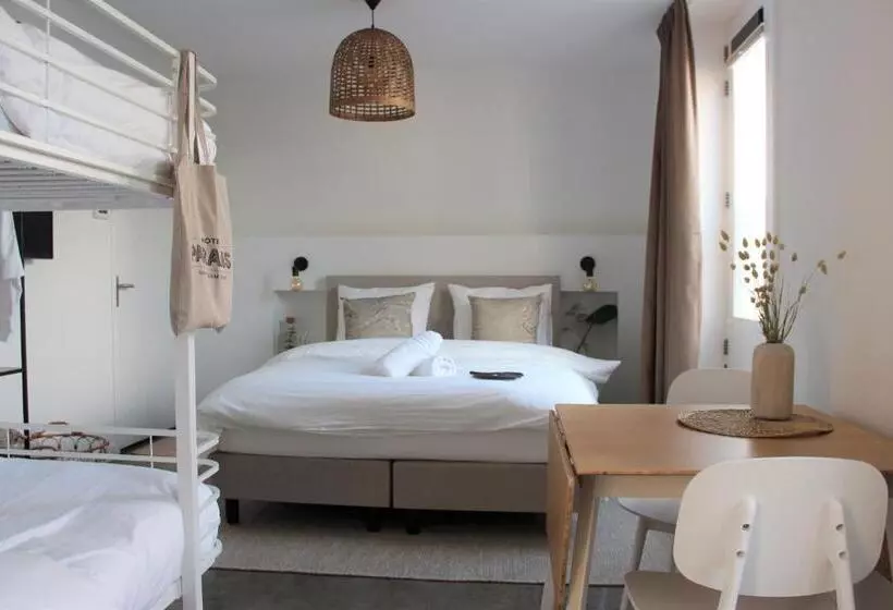 Hotelli Paradis Zandvoort