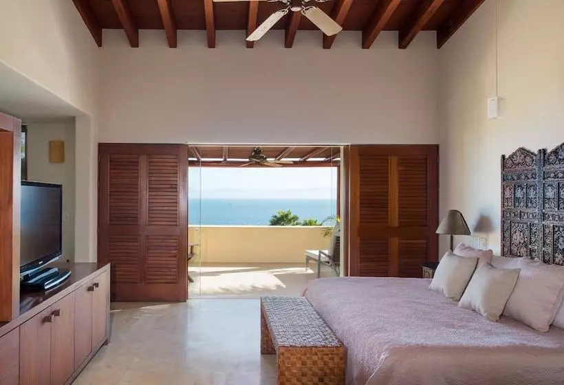 Casa Larimar