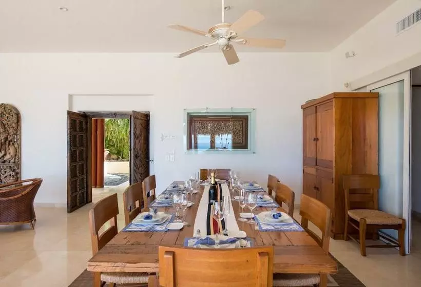 Casa Larimar