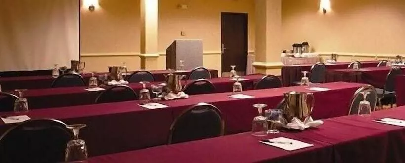 Atrium Hotel And Suites Dfw Airport