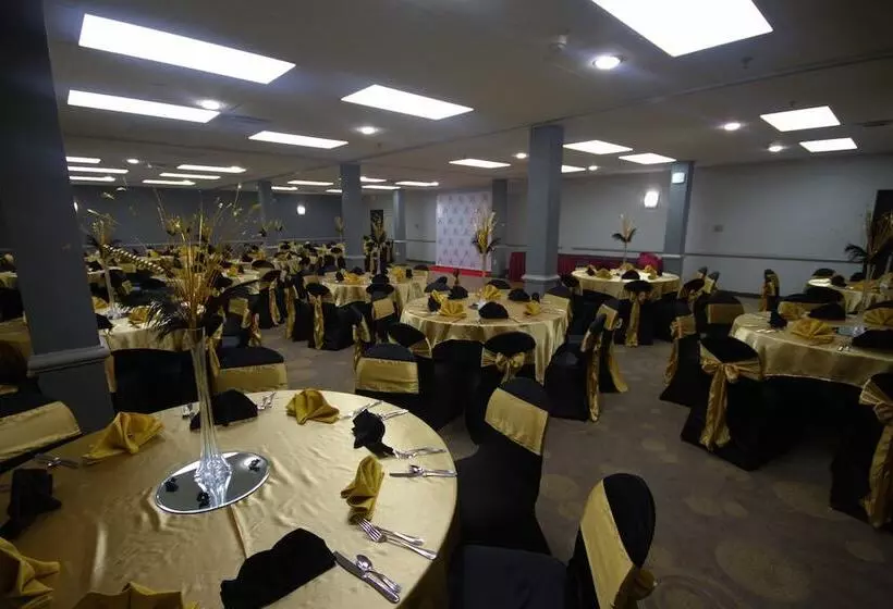 Atrium Hotel And Suites Dfw Airport