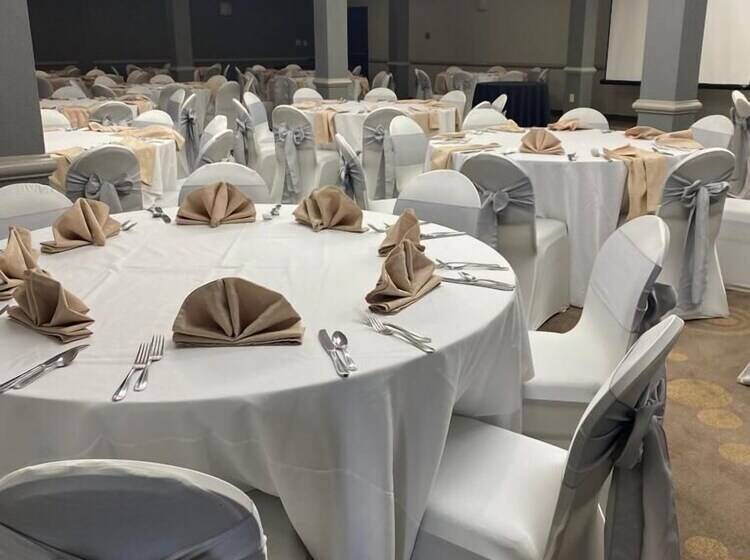 Atrium Hotel And Suites Dfw Airport