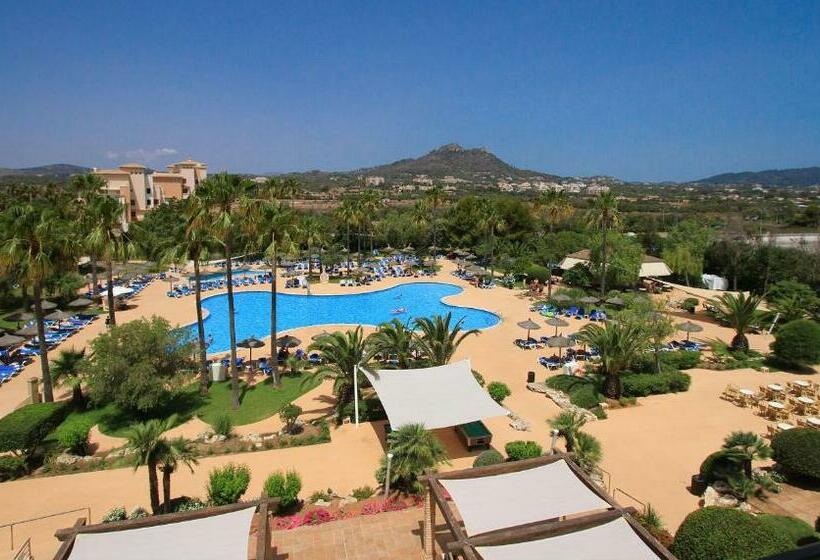 Отель Garbí Cala Millor