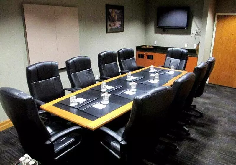 هتل Holiday Inn Express & Suites Bozeman West, An Ihg