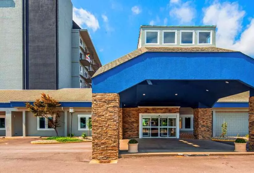 هتل Orangewood Inn & Suites Kansas City Airport