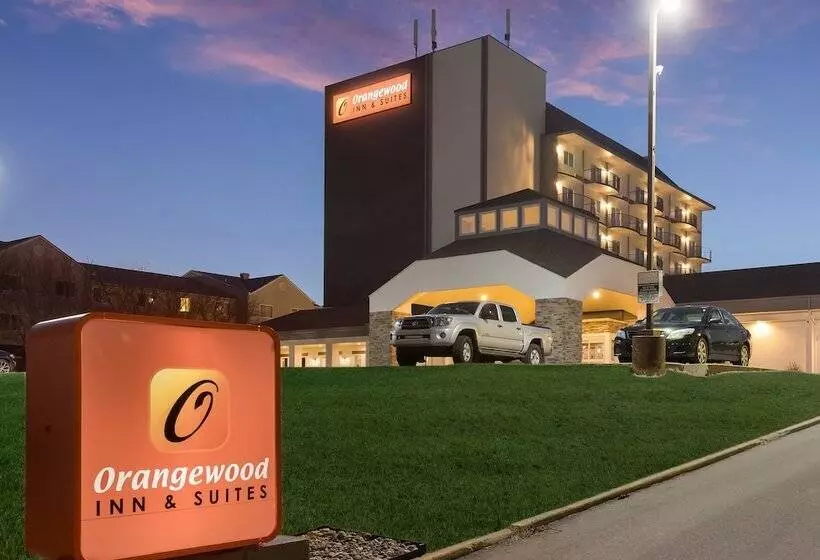 هتل Orangewood Inn & Suites Kansas City Airport